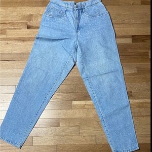 Light Blue Women’s Straight Jeans - Liz & Co.